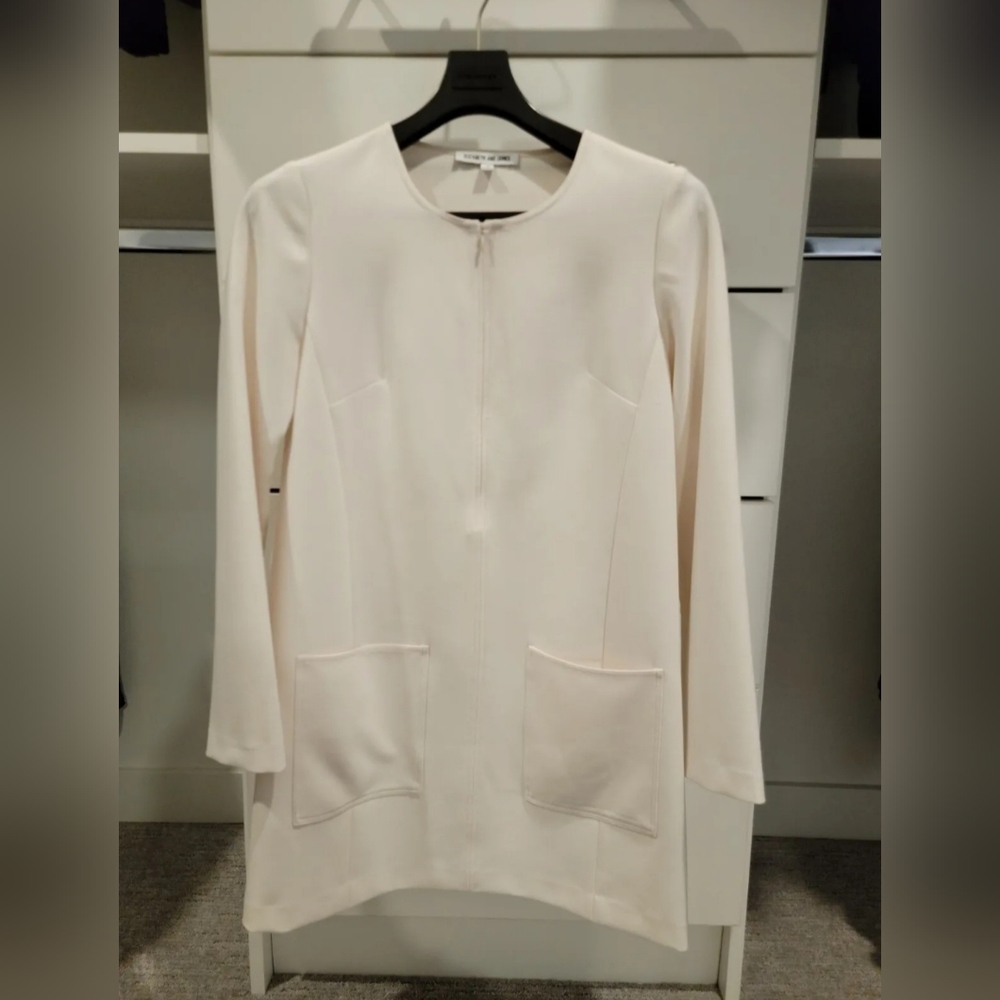 Elizabeth & James Dress Size 4 Cream White NWOT Mod